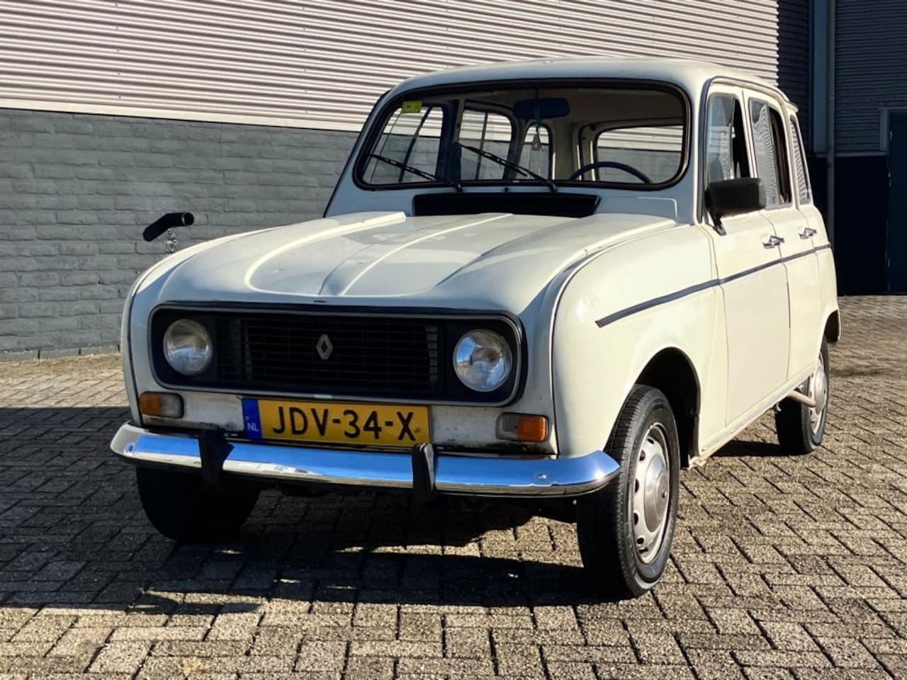 Renault 4 - AutoWereld.nl