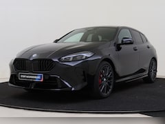 BMW 1-serie - 120 M Sport Automaat / Panoramadak / Trekhaak / Sportstoelen / Achteruitrijcamera / M Adap