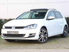 Volkswagen Golf - 1.4 TSI Connected Series |PANO|NAVI|CLIMA|STOELVERW|FULL LED|
