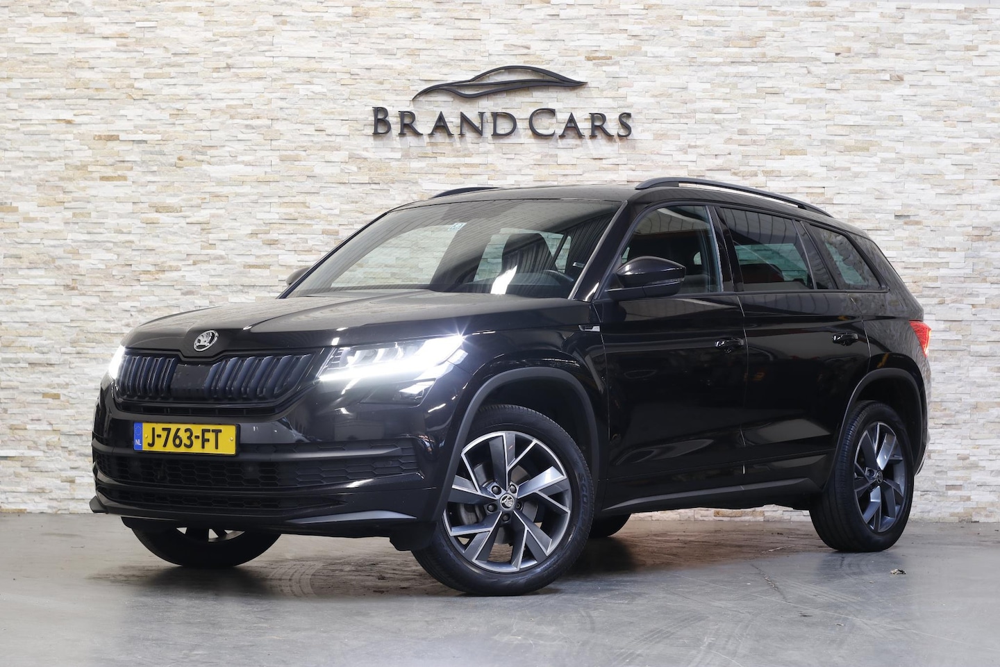 Skoda Kodiaq - 1.5 TSI Sportline Business 7p. | Virtuel Cockpit | Camera | Carplay | Electr. Stoel | - AutoWereld.nl