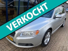 Volvo V70 - 2.5T Summum Automaat 230PK LEER / NAVI / SUNROOF