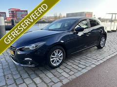Mazda 3 - 3 2.0 TS+ airco/ecc navigatie keurige auto