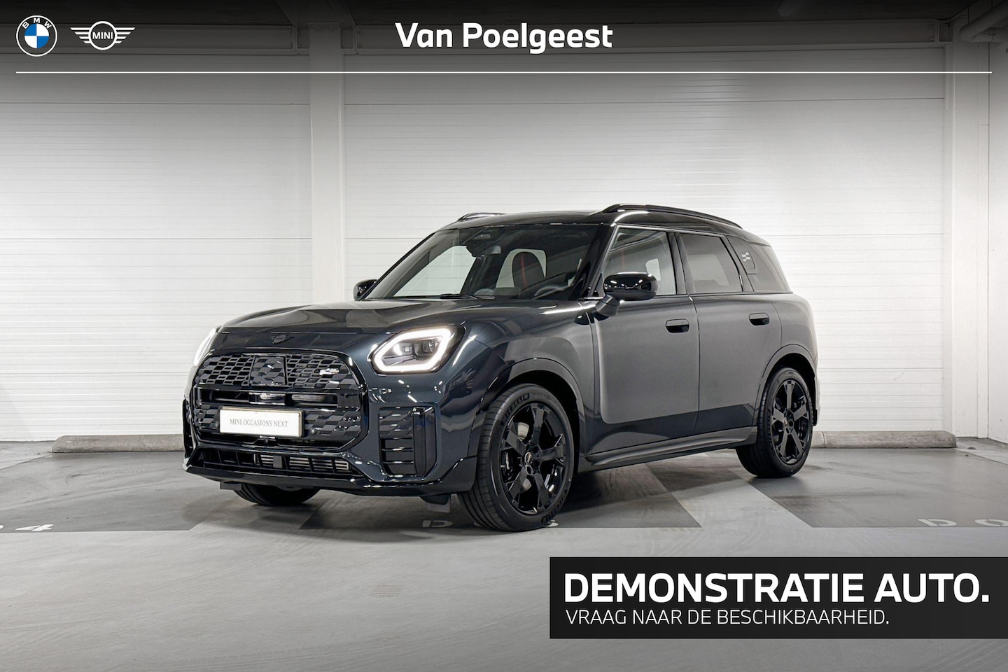 MINI Countryman - C | John Cooper Works Uitvoering | Pakket M | 19" Runway Spoke Jet Black - AutoWereld.nl