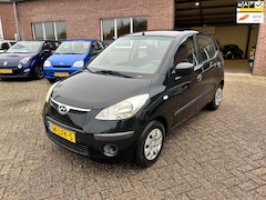 Hyundai i10 - 1.1 Active Cool //APK 6-10-2026 //Schade deur