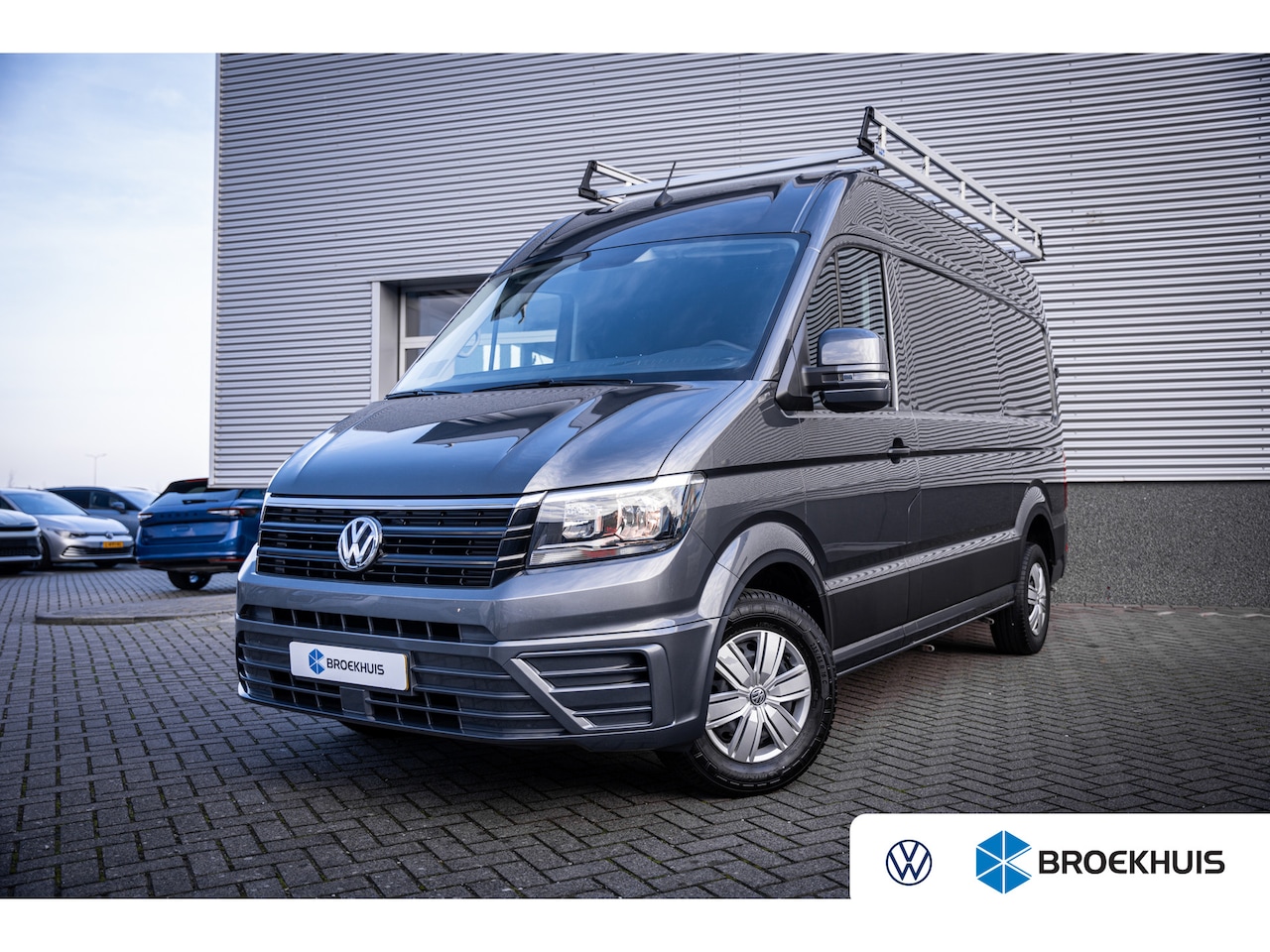 Volkswagen Crafter - 2.0 TDI L3H3 Automaat TREKHAAK - IMPERIAAL - NAVI - AutoWereld.nl