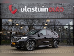 BMW X1 - xDrive25e , Panoramadak, 360°camera, Sfeerverlichting,