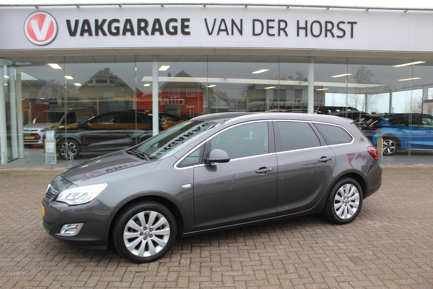 Opel Astra Sports Tourer - 1.4 Turbo Cosmo Climate control , Trelhaak , Cruise control , Bluetooth Navigatie , - AutoWereld.nl