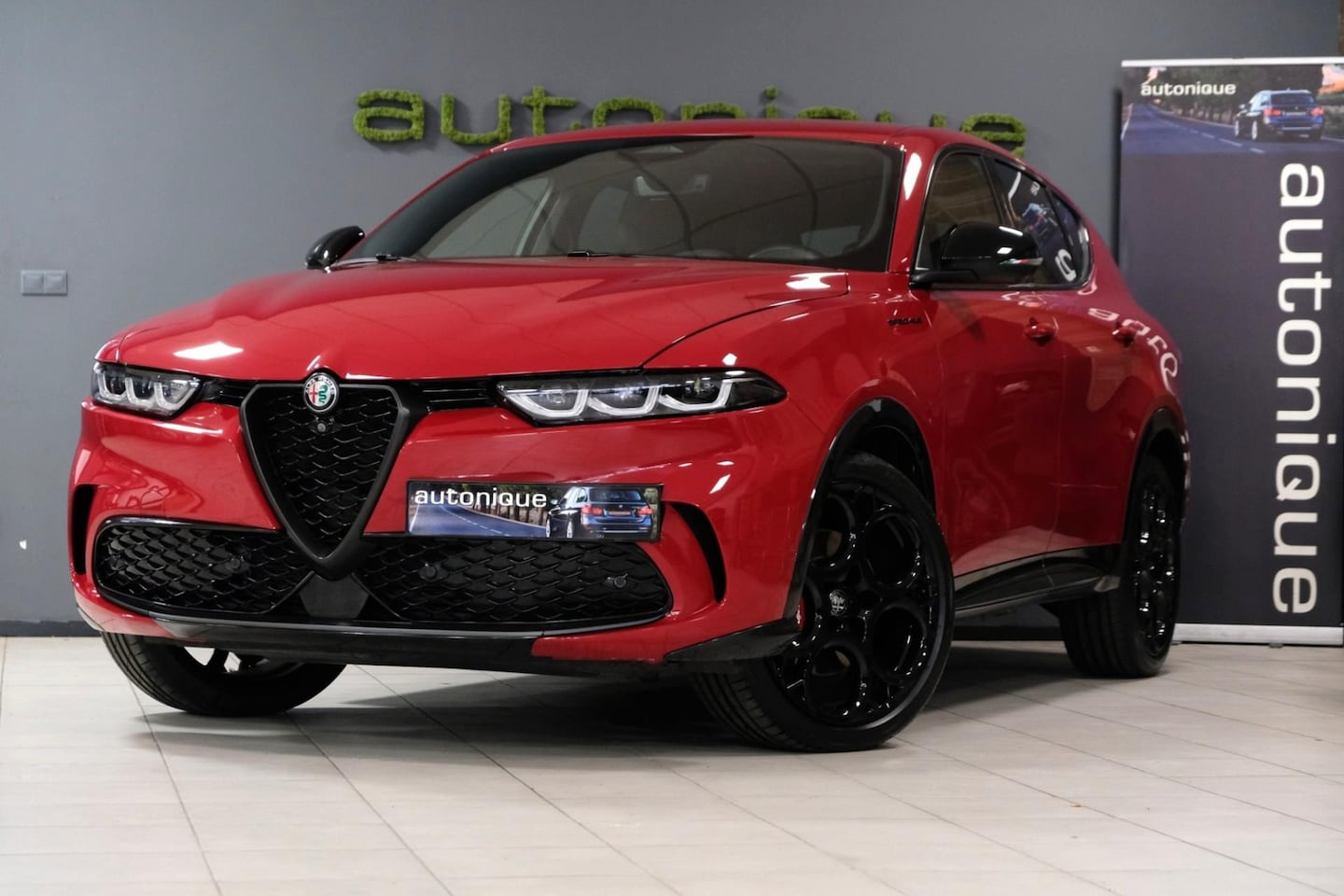 Alfa Romeo Tonale - 1.5T Mild Hybrid *Edizione Speciale* 41dkm |Virtual Dash|4 x NIEUWE 20" Banden + Velgen| - AutoWereld.nl
