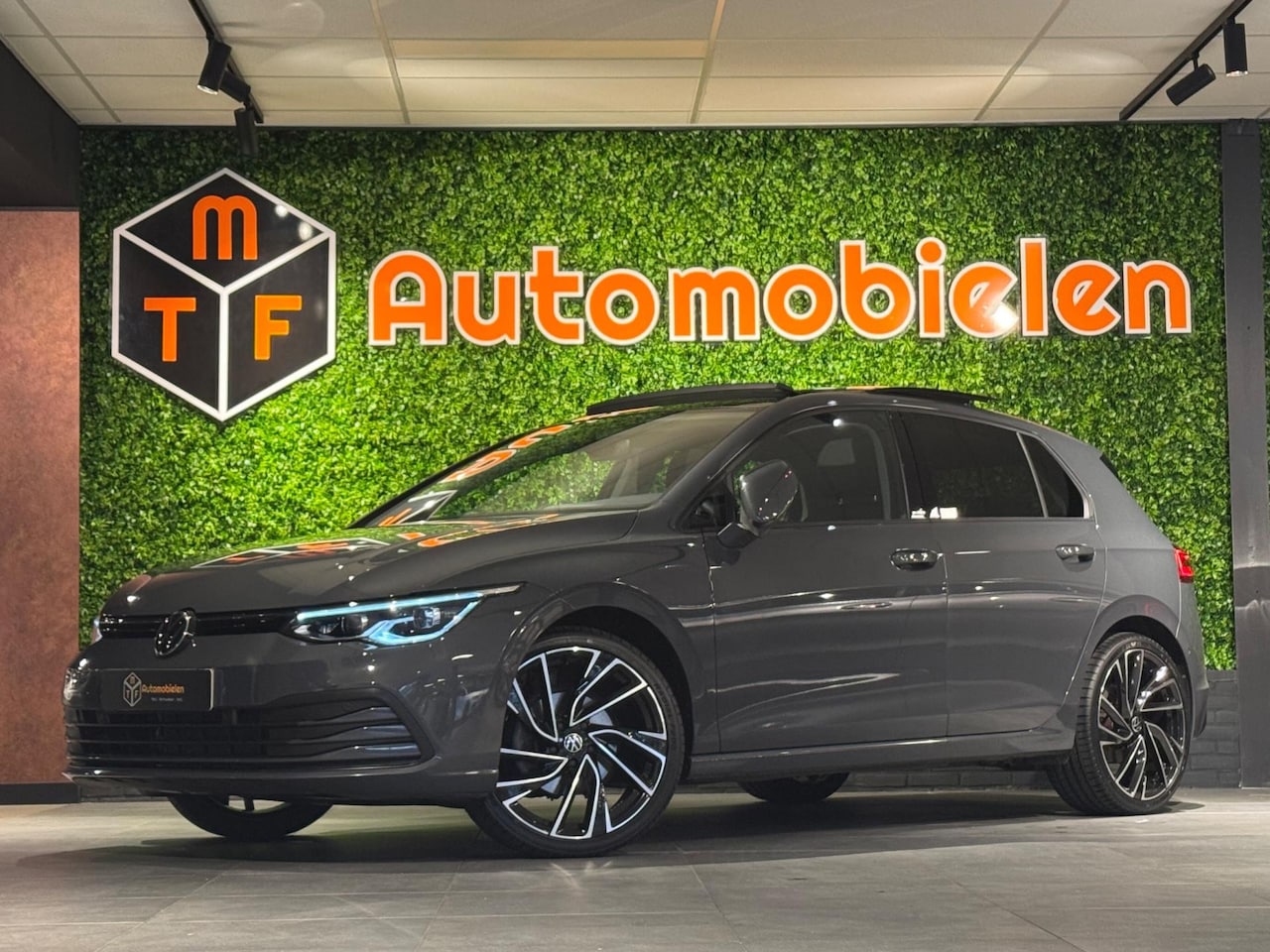 Volkswagen Golf - VIII 1.5 eTSI |PANO|MATRIX|IQ.DRIVE|CAMERA|BOMVOL - AutoWereld.nl