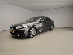 BMW 5-serie - Sedan 540i | M-Sportpakket | LED | Leder | Navigatie | Active cruise | Trekhaak | Schuifda