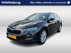 Skoda Octavia Combi - 1.0 e-TSI Business Edition / Navi / Trekhaak / 17" lichtmetalen velgen