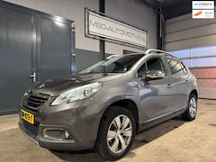 Peugeot 2008 - 1.2 PureTech Urban Cross Trekhaak Onderhouden