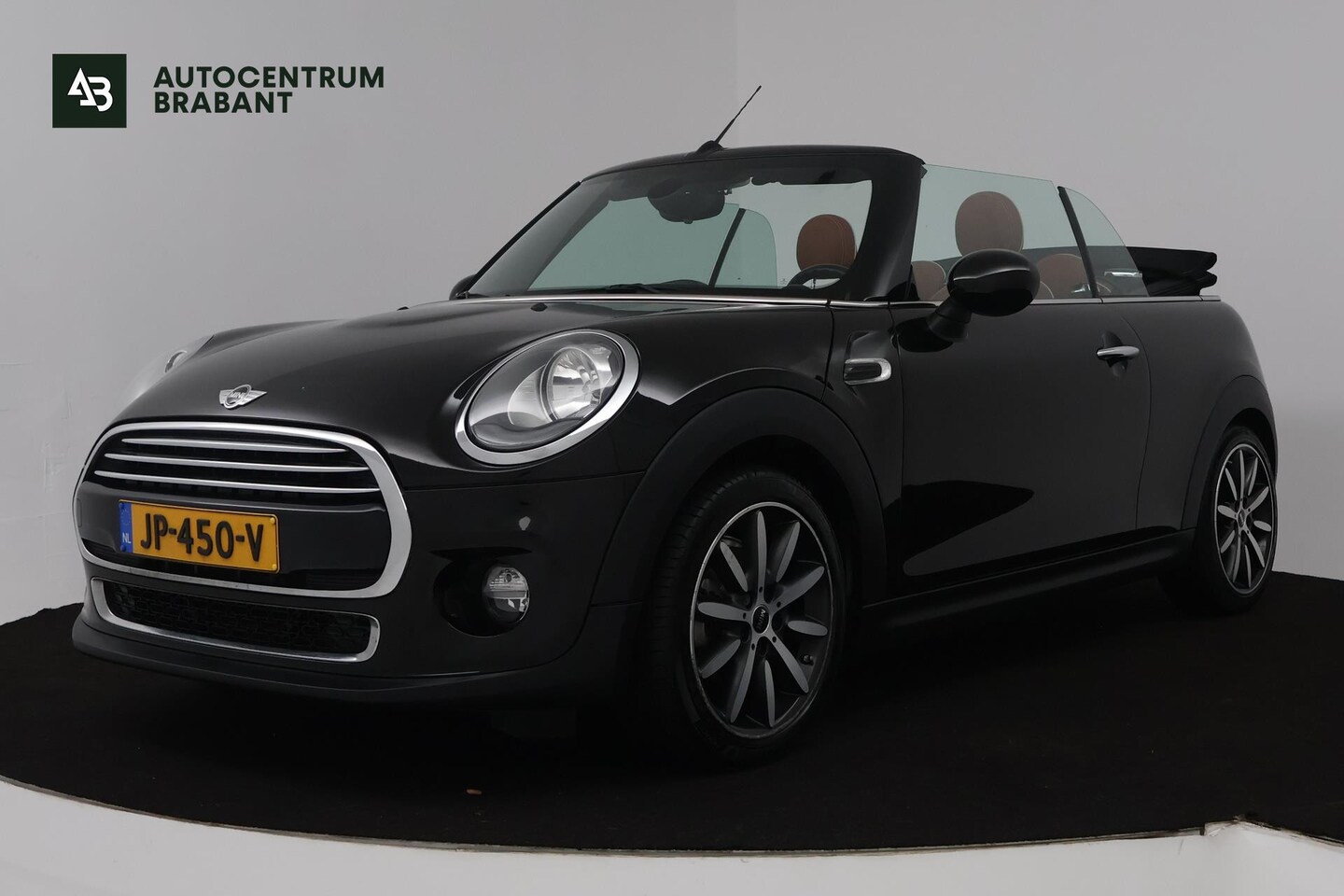 MINI Cabrio - Mini 1.5 Cooper Pepper Business (STOELVERWARMING, NAVIGATIE, CRUISE CONTROL, PARKEERSENSOR - AutoWereld.nl