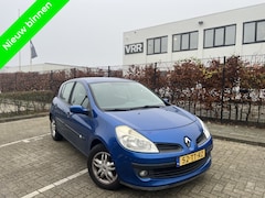 Renault Clio - 1.6-16V Dynamique