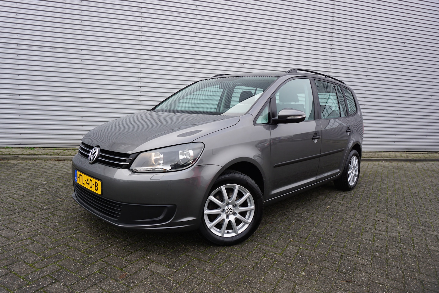 Volkswagen Touran - 1.2 TSI Trendline Bluemotion 7-Persoons Climate / Trekhaak / Lm velgen - AutoWereld.nl