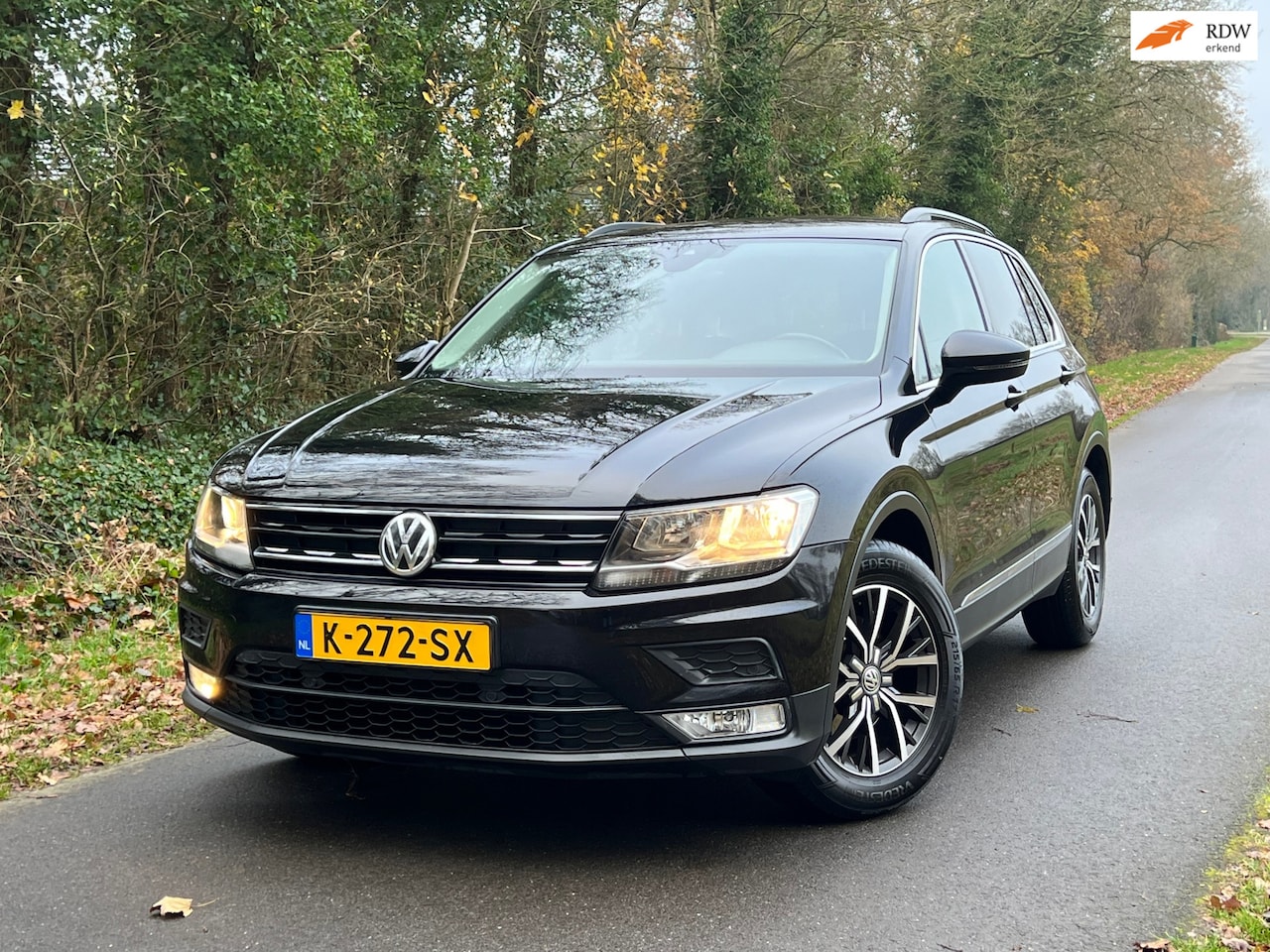 Volkswagen Tiguan - 1.4 TSI Comfortline Business | ACC + Trekhaak + Airco Nu € 12.950,-!!! - AutoWereld.nl