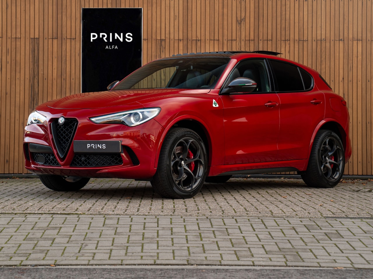 Alfa Romeo Stelvio - 2.9 V6 AWD Quadrifoglio | Adapt. cruise | Veel carbon! | Pano-dak | Harman/Kardon | NL-aut - AutoWereld.nl
