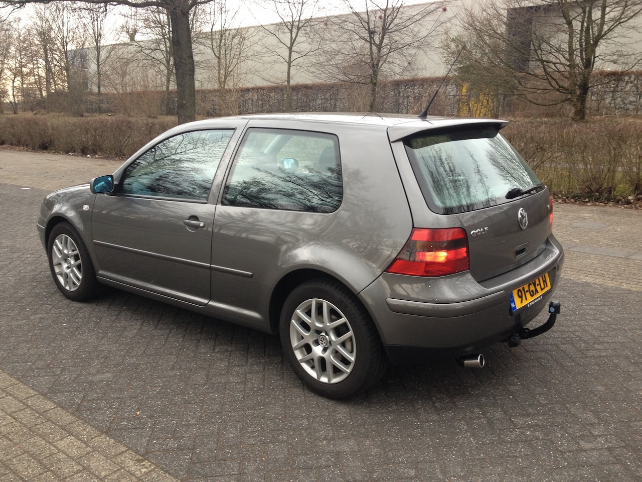 Volkswagen Golf - 2.3 V5 Highline 170PK - AutoWereld.nl