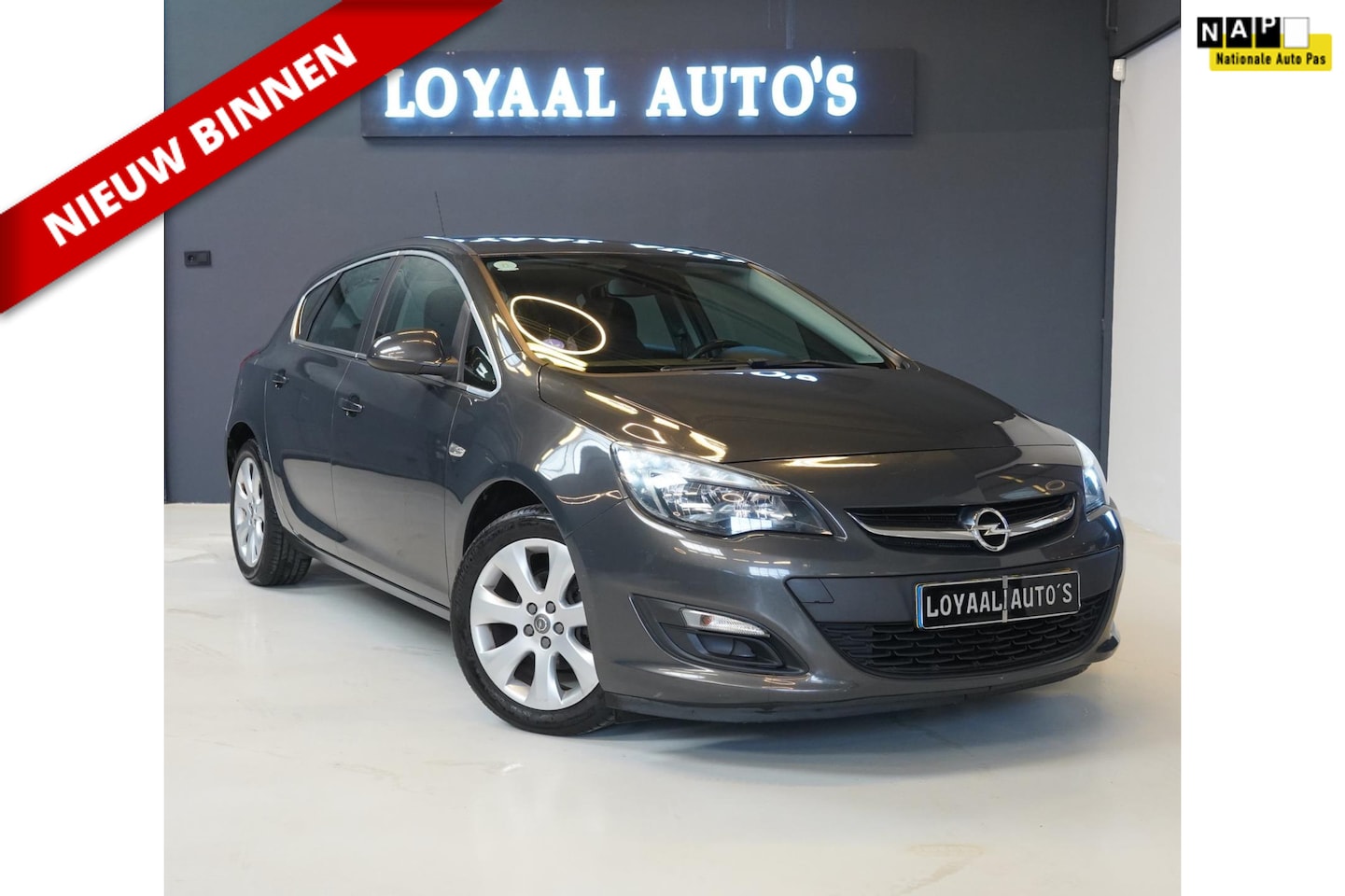 Opel Astra - 1.4 Blitz | CRUISE | AIRCO | ELEK.RAMEN | APK | NAP. - AutoWereld.nl