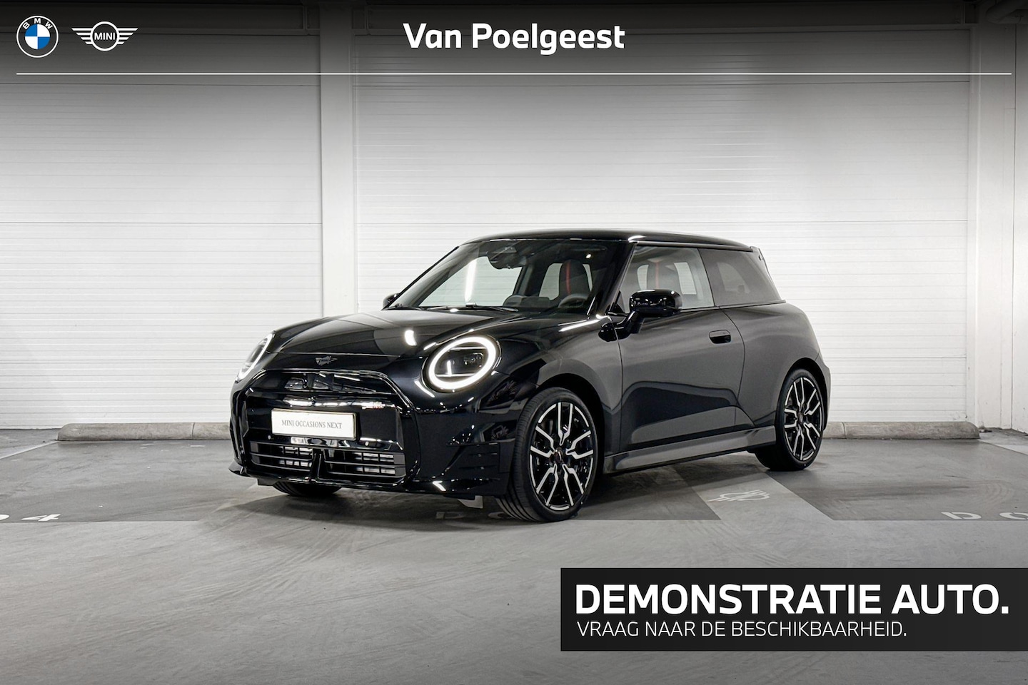 MINI Cooper - E | John Cooper Works uitvoering | Pakket XL | 18" John Cooper Works Lap Spoke two-tone - AutoWereld.nl