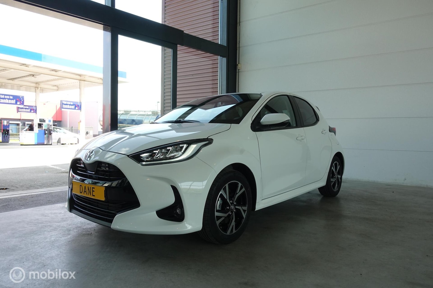 Toyota Yaris - HYBRID 115 Teamplayer + Comfort Pack - RIJKLAARPRIJS - AutoWereld.nl