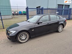 BMW 3-serie - 318i AUT. *EINDEJAARS AANBIEDING