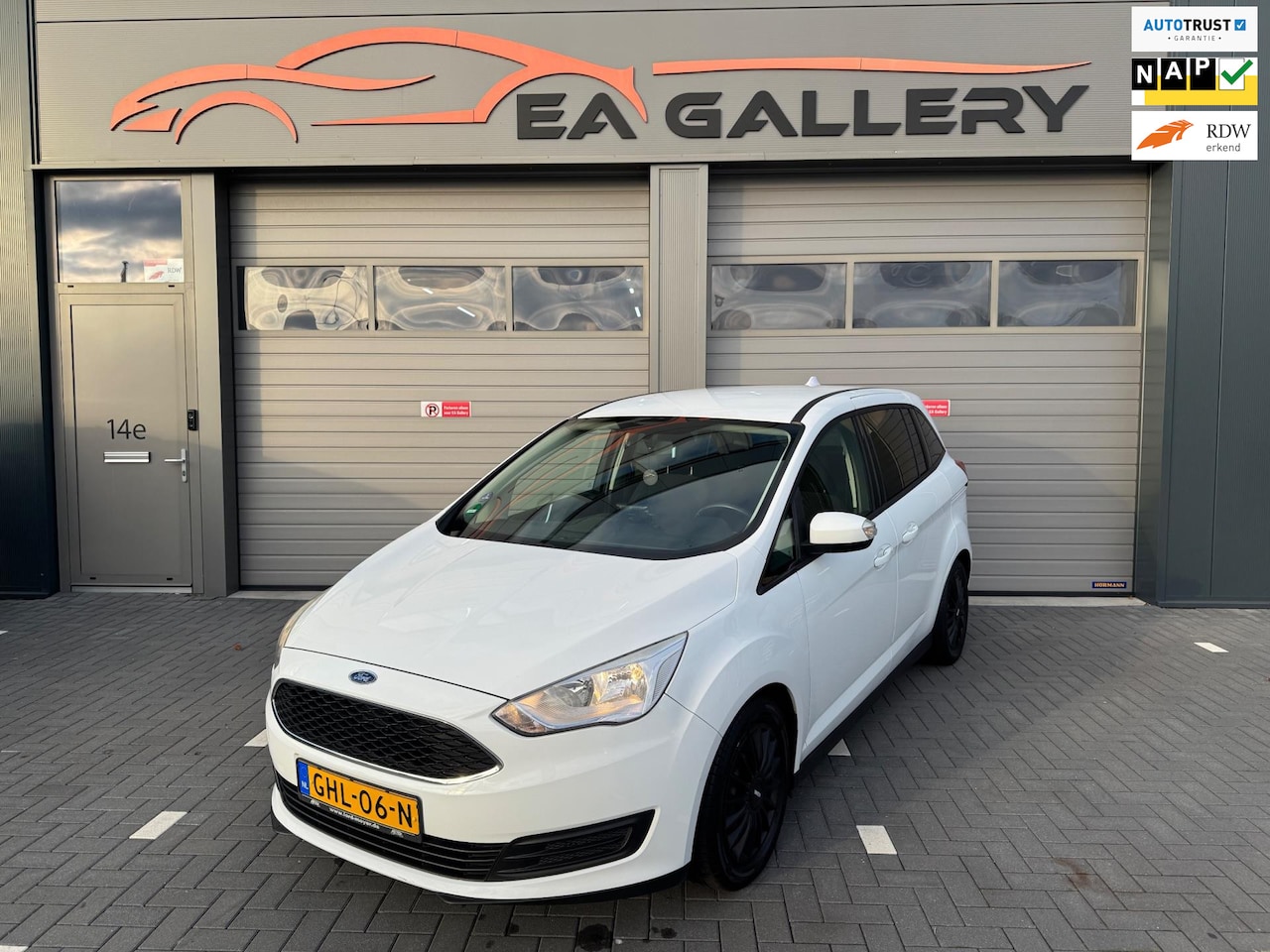 Ford Grand C-Max - 1.0 Ambiente | CarPlay | Camera | Airco | - AutoWereld.nl