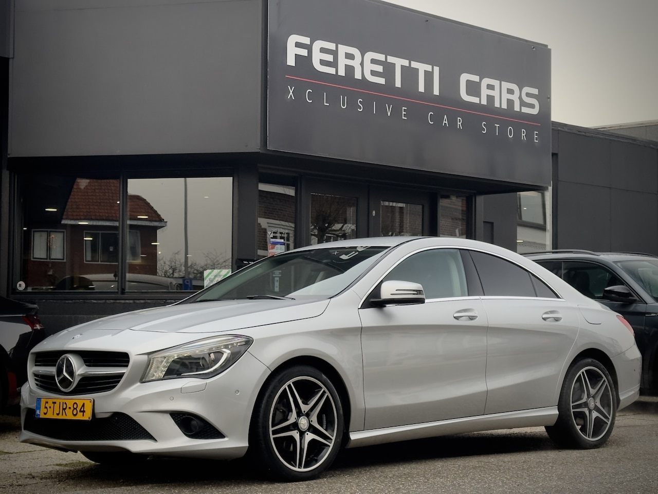 Mercedes-Benz CLA-Klasse - 200 AUT6 AMG-LINE LEDER NAVI CAMERA LED LMV PDC - AutoWereld.nl
