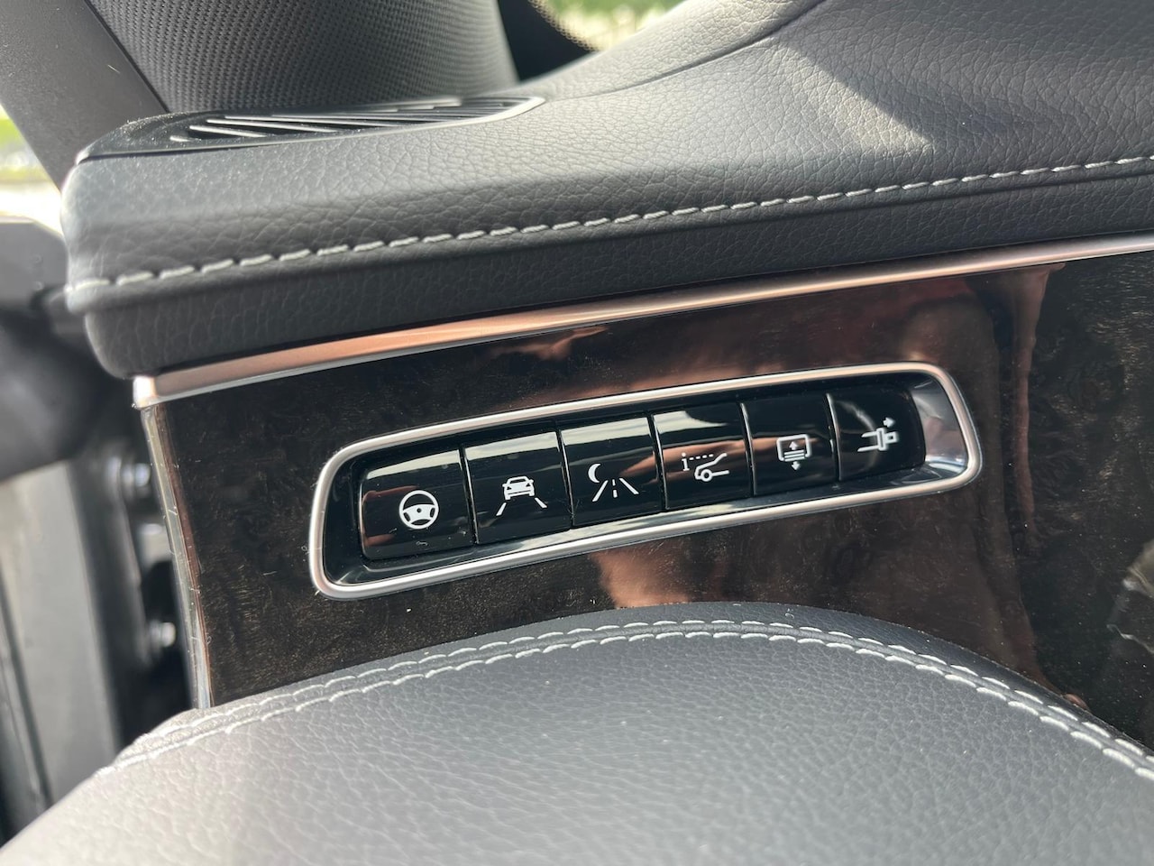 Mercedes-Benz S-klasse Coupé - 560 AMG-Line | Magic Sky | Nachtzicht | HUD | Burmester | Swarovski |