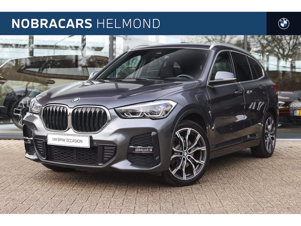 BMW X1 - xDrive25e High Executive M Sport Automaat / Sportstoelen / Adaptieve LED / Head-Up / Comfo - AutoWereld.nl