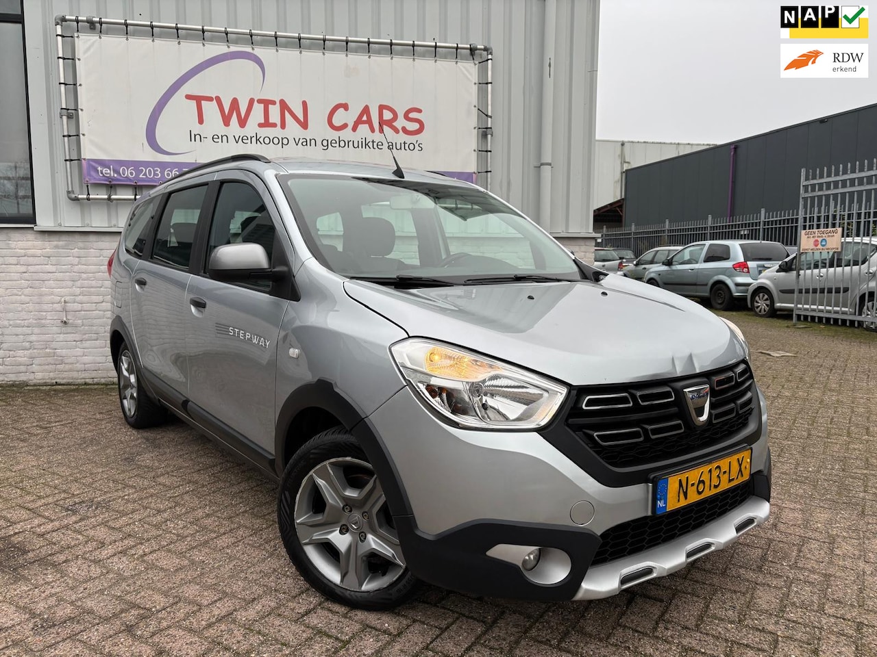 Dacia Lodgy - 1.3 TCe Stepway 7p EX BTW EX BPM EXPORT PRIJS - AutoWereld.nl