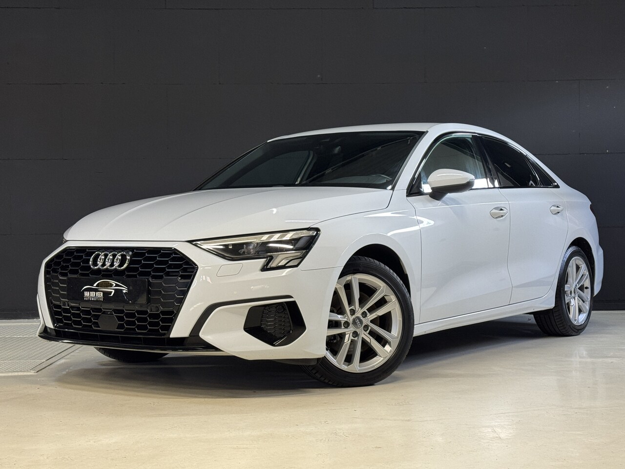 Audi A3 Limousine - 35 TFSI 150PK Business Edition Automaat | Nieuw model | Afn. trekhaak | Virtual | Full LED - AutoWereld.nl