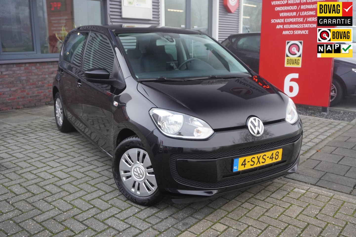 Volkswagen Up! - 1.0 move up! BlueMotion / Bluetooth / Radio / Airco / NAP - AutoWereld.nl