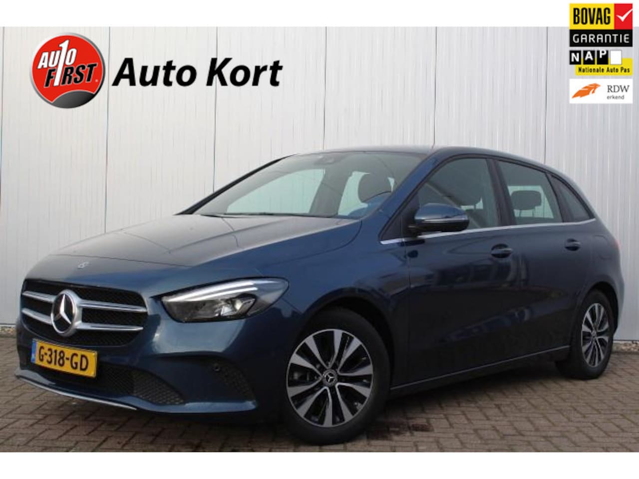 Mercedes-Benz B-klasse - 180 Business Solution Plus | Stoelverwarming | Keyless | Camera achter | Lichtmetalen velg - AutoWereld.nl