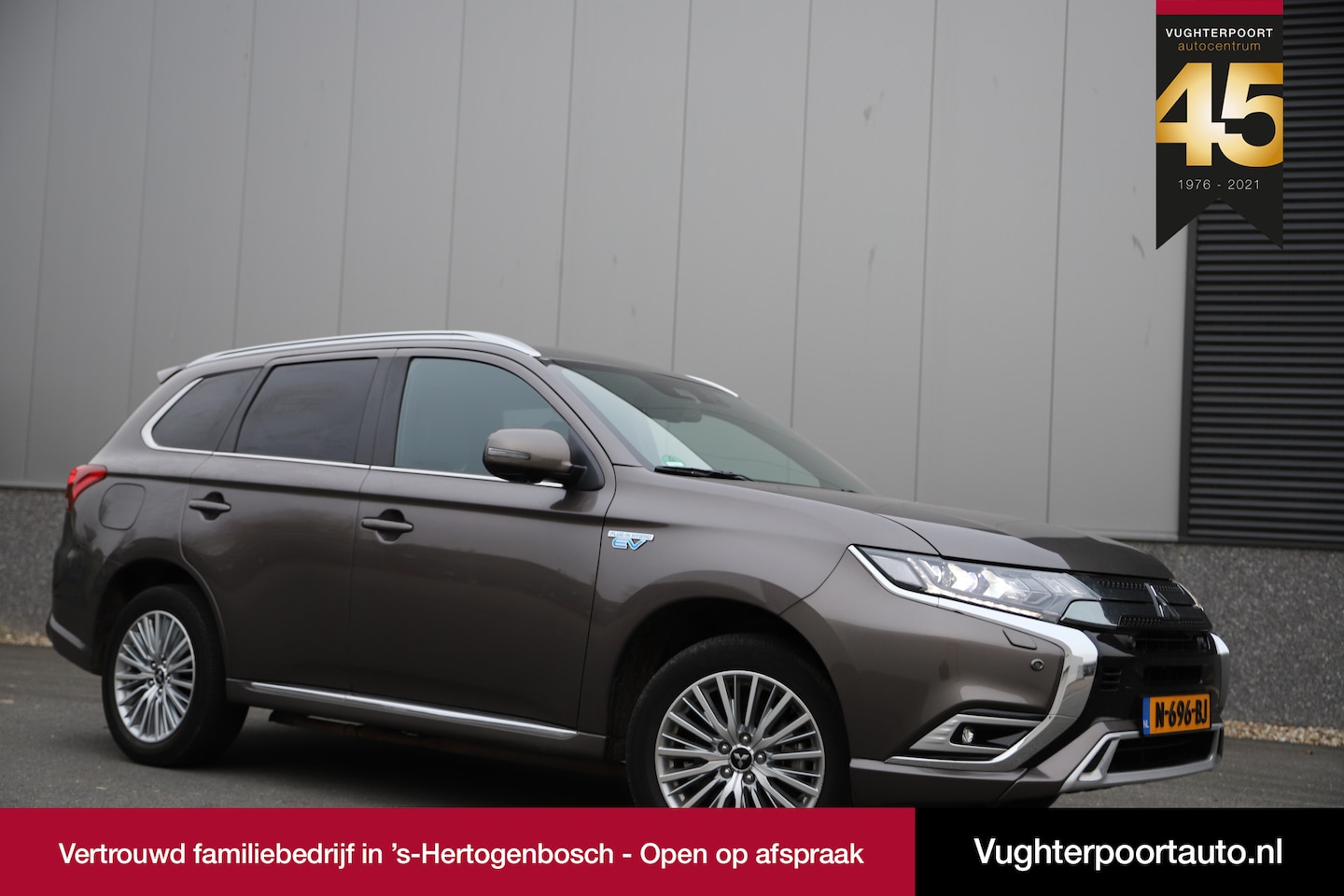 Mitsubishi Outlander - 2.4 PHEV 4WD*Instyle*Sunroof/Leder/Adaptive/360Cam/Carplay/Trekhaak - AutoWereld.nl
