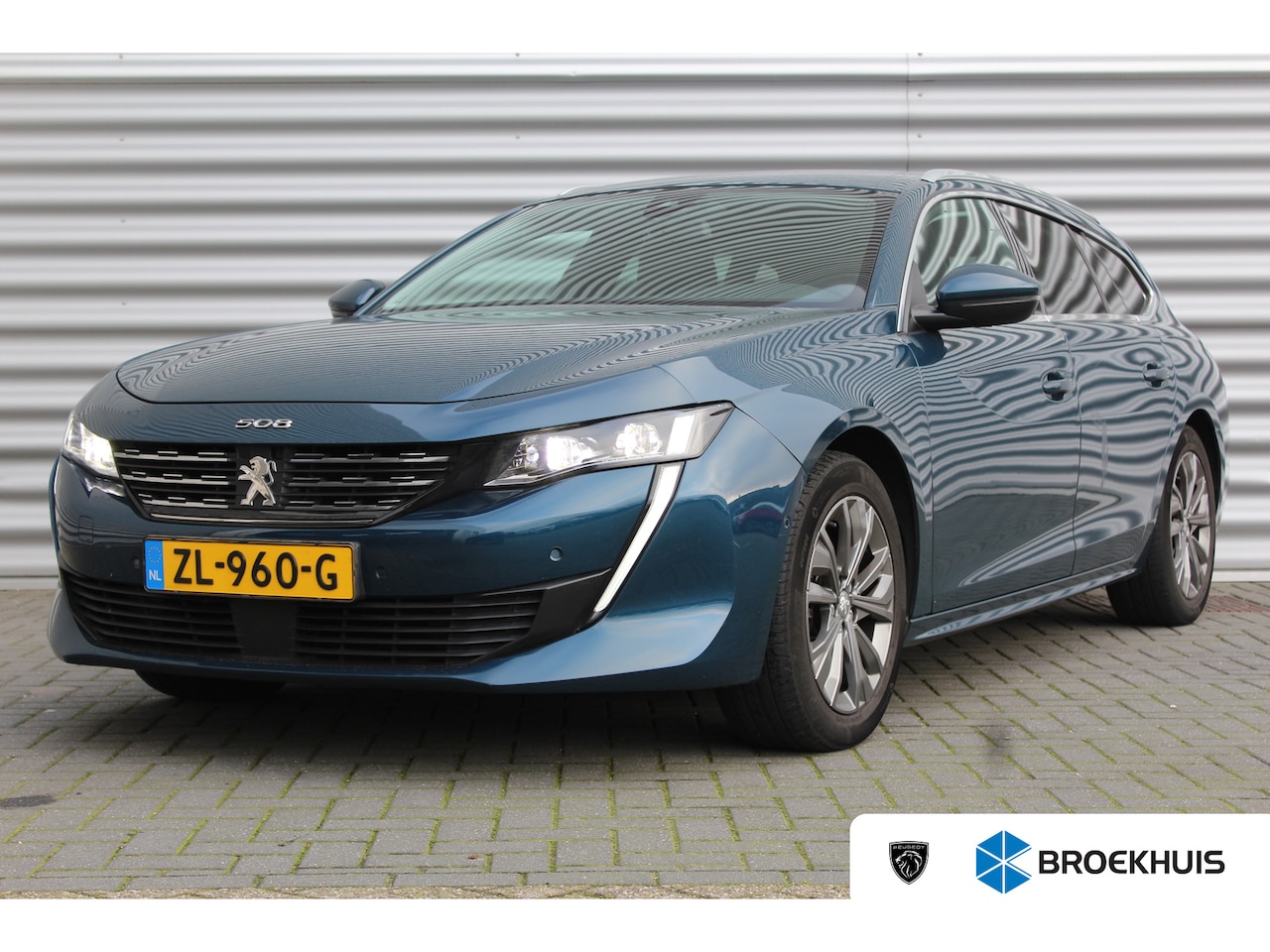 Peugeot 508 SW - 1.6 PURETECH 180PK ALLURE AUTOMAAT / NAVI / LEDER / CLIMA / AGR / PDC / 17" LMV / CAMERA / - AutoWereld.nl