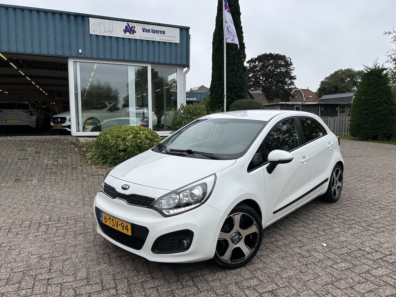 Kia Rio - 1.2 CVVT World Cup Edition 1.2 CVVT World Cup Edition - AutoWereld.nl