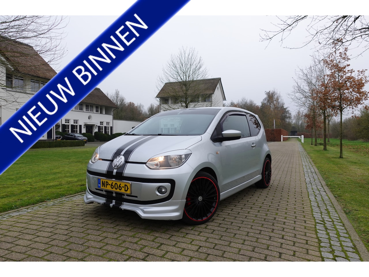 Volkswagen Up! - 1.0 move up! BlueMotion | Cruise Control | Stoelverwarming | Bluetooth | - AutoWereld.nl