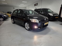 Toyota Auris - 1.4-16V Sol
