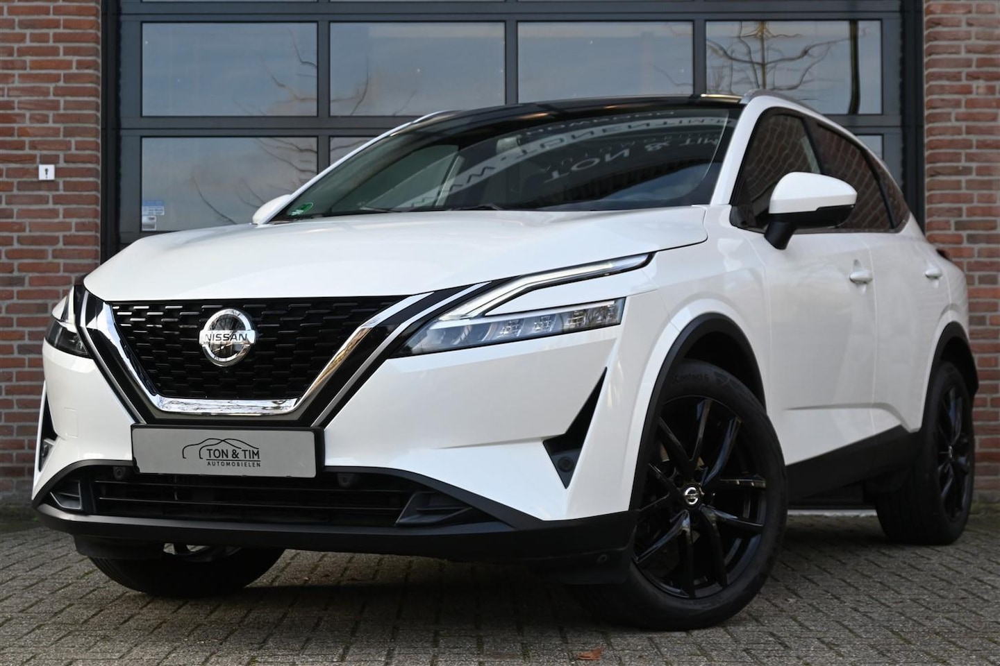 Nissan Qashqai - 1.3 MHEV Xtronic 1stEdition Pano ProPilot H-Leder '21 - AutoWereld.nl