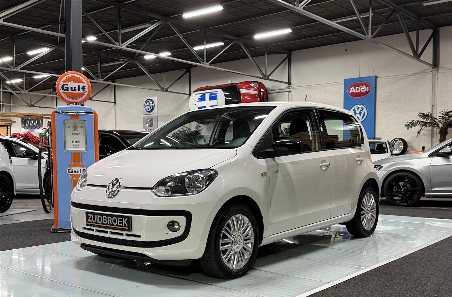 Volkswagen Up! - 1.0 Cup up! 112DKM!! Navi!! Clima!! - AutoWereld.nl