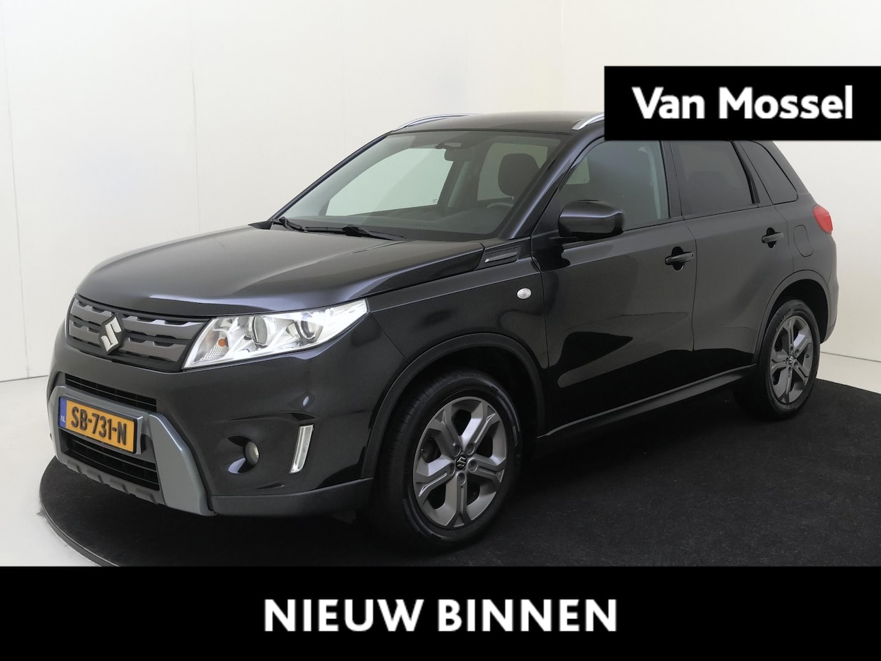 Suzuki Vitara - 1.6 120 PK Exclusive Navigatie | Camera | Bluetooth | Trekhaak | Lichtmetalen Velgen | Dea - AutoWereld.nl