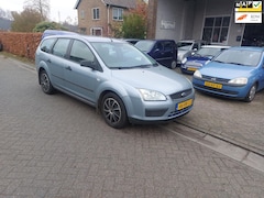 Ford Focus Wagon - 1.6-16V Trend