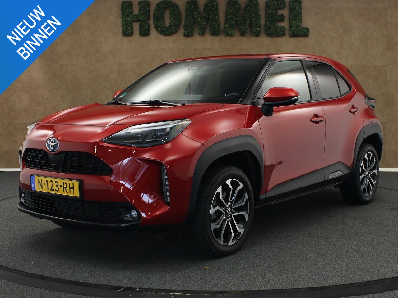Toyota Yaris Cross - 1.5 Hybrid First Edition - ORIGINEEL NEDERLANDSE AUTO - APPLE CARPLAY/ANDROID AUTO - KEYLE - AutoWereld.nl