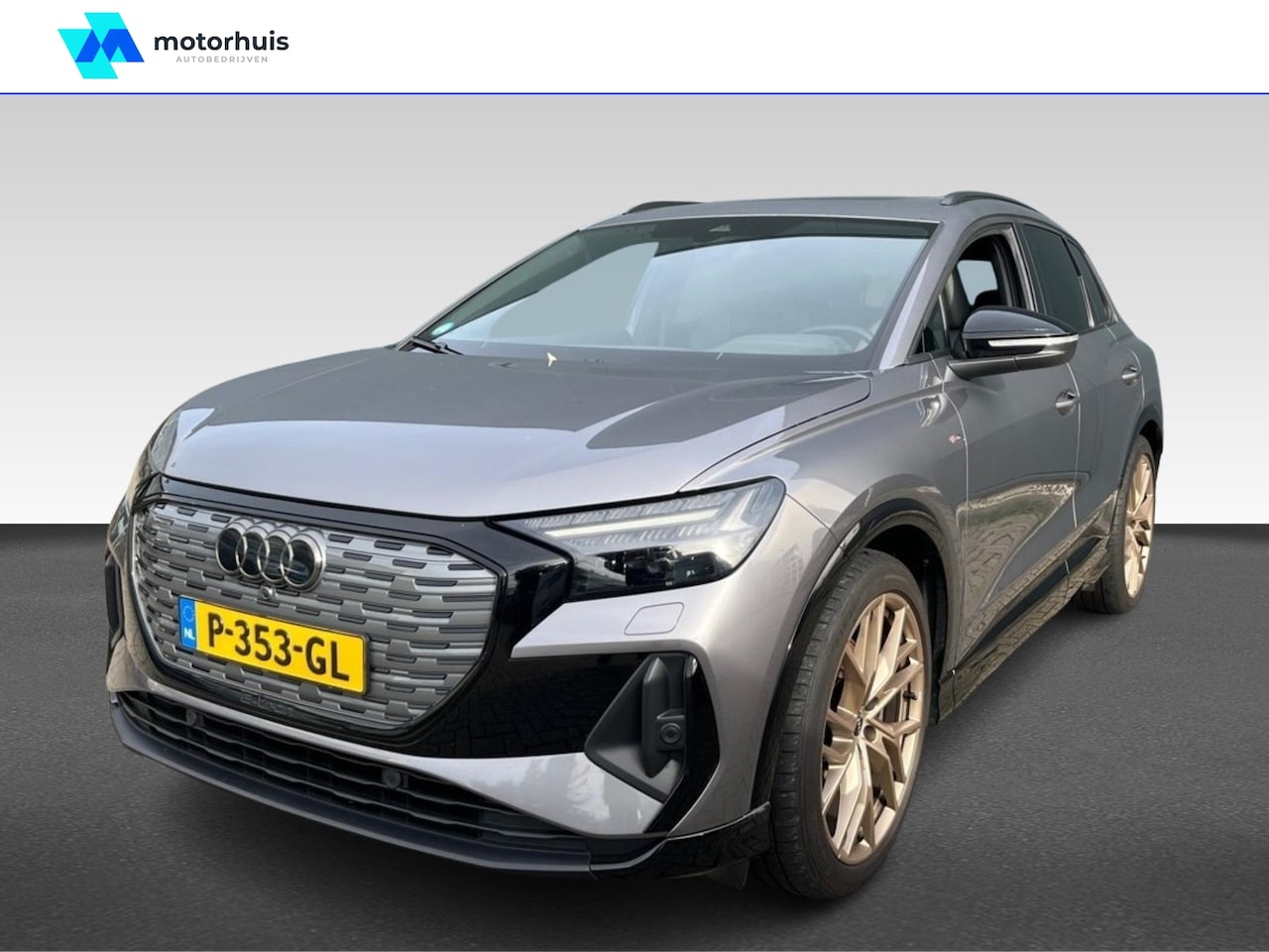 Audi Q4 e-tron - 40 e-tron 77kWh 204PK S-LINE COMPETITION PANO BLACK PACK LEDER NAVI WINTERPACK - AutoWereld.nl