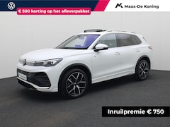 Volkswagen Tiguan - 1.5 eTSI/150PK R-Line DSG · Panoramadak · Trekhaak · 360° Camera + Parkeersensoren · Garan