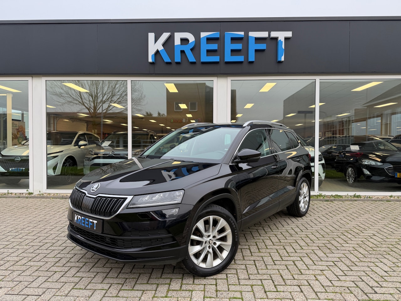 Skoda Karoq - 1.5 TSI ACT Business Edition Plus Stuur/stoelverwarming | - AutoWereld.nl
