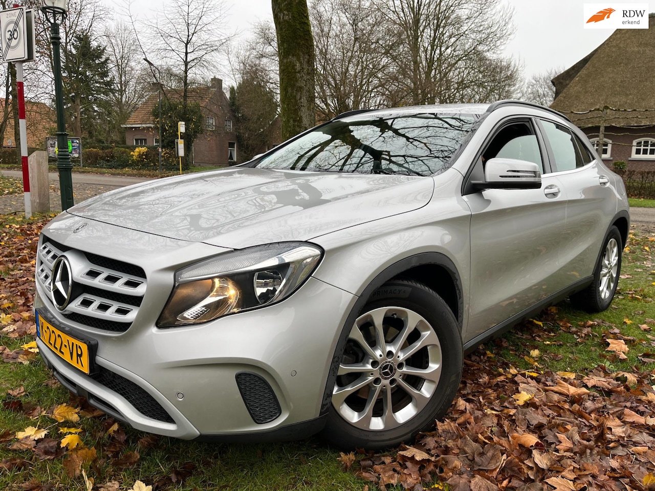 Mercedes-Benz GLA-Klasse - 200 Premium 200 Premium - AutoWereld.nl
