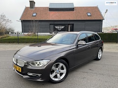BMW 3-serie Touring - 320i i/184pk High-Executive Automaat M/Leder Navi Led-Xenon 17"lm