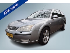 Ford Mondeo Wagon - 2.0-16V Platinum Trekhaak